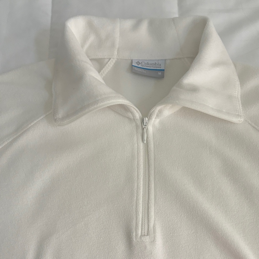 Columbia Women's White Cowl Neck soft fabric M - Picture 2 of 5